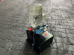 AC-MOTOREN FBPA 90L-4 + 14l Behälter