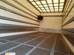 MERCEDES-BENZ 1824 L ACTROS Koffer 7,35 m mit Tür + LBW 2t