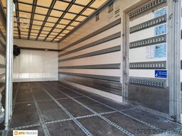 MERCEDES-BENZ 1824 L ACTROS Koffer 7,35 m mit Tür + LBW 2t