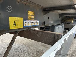 Krone Profi Liner / Curtainside / Lift + Steer axle /...