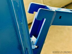 ca. 3,15 lfm. Kragarmregal mit Fachböden H: 250cm 140 kg/Arm META Multistrong