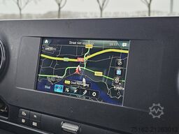 MERCEDES-BENZ SPRINTER 317 Bakwagen Laadklep!