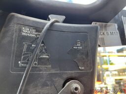 Linde R12B-01