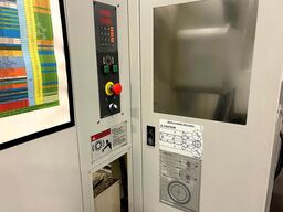 3x Bridgeport XR 700 HMC