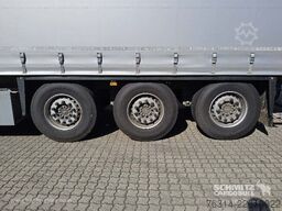 Schmitz Cargobull Curtainsider Standard Getränke