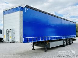 Schmitz Cargobull Curtainsider Standard Getränke