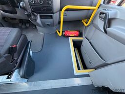 MERCEDES-BENZ Sprinter 313 Cdi 9Sitze+Rollstuhllift Klima Navi