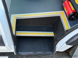 MERCEDES-BENZ Sprinter 313 Cdi 9Sitze+Rollstuhllift Klima Navi