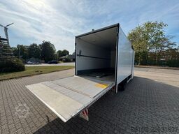 IVECO Daily 70C18 Hi-Matic Koffer mit Ladebordwand