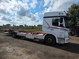 MERCEDES-BENZ 1524 BDF mit Klima, Ladebordwand, 2 x Bett