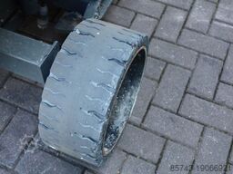 Holland Lift Ecostar HL-9714 Electric, 12m Working Height, 325k