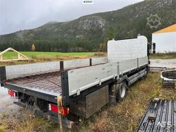 Mercedes-Benz 1524 L flatbed truck w/ new compressor and winter