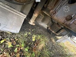 Mercedes-Benz 1524 L flatbed truck w/ new compressor and winter