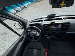 MERCEDES-BENZ Sprinter 16+27 Mittelniederflur Linien Rollstuhl