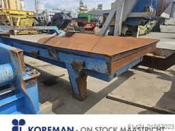 Sandvik Hopper with Vibrating Chute and Grizzly