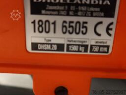 Volvo FM 330 Bakwagen + DHollandia 1500 kg