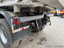 MERCEDES-BENZ AROCS 3548 8x4 Euro 6 Meiller Kipper Bordmatik