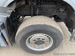 MERCEDES-BENZ AROCS 3548 8x4 Euro 6 Meiller Kipper Bordmatik