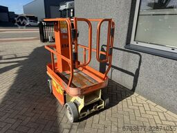 JLG 1230 ES Mast hoogwerker / Vertical Lift 5.44M Werkhoogte elektrisch 2011