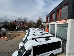 MERCEDES-BENZ 519  Allrad 4 x 4  20 / 23 Sitzer schnelle Liefe