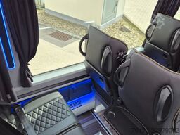 MERCEDES-BENZ 519  Allrad 4 x 4  20 / 23 Sitzer schnelle Liefe