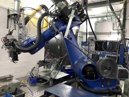 KUKA KR 100 HA