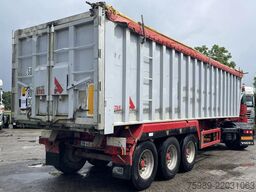 Stas Volume  40m3, 3 axels spring, Alu