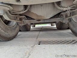 Mercedes-Benz Actros 4463 LS Giga (180Ton Push/Pull)