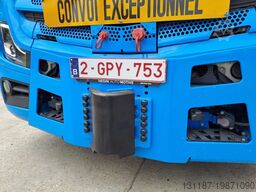 Mercedes-Benz Actros 4463 LS Giga (180Ton Push/Pull)