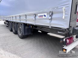 Schmitz Cargobull Curtainsider Mega
