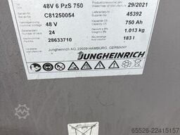 Jungheinrich EFG 320 / Kabine / 2195 Std.
