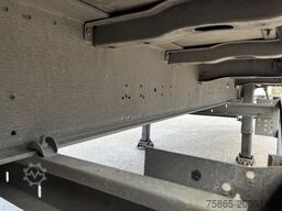 Schmitz Cargobull SCB S3B / Box Trailer / BPW Drum / APK TUV 01-26