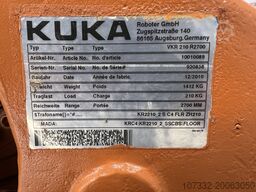 KUKA KR 210 R2700