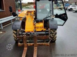 JCB 525-60