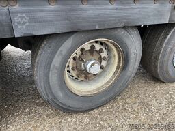 Schmitz Cargobull SKO 24 Cool / Carrier Vector 1850 / 2x Liftas /...