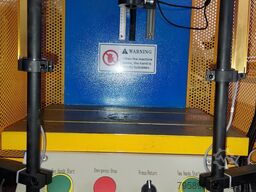Metal Technics Polska HYDRAULICZNA PRASA WYSIĘGOWA HPW-25