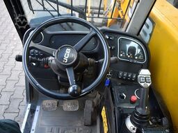 JCB 525-60
