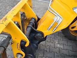 JCB 525-60