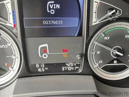 DAF XF SUPER SPACE CAB ZF INTARDER, different locat...