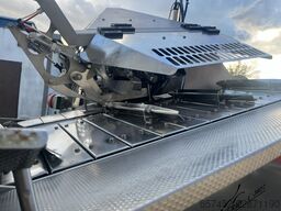 Curio C-3027 Whitefish Heading Machine