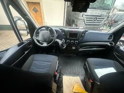 Iveco Daily mit Steinsberger 5 Pferde, 2 Wohnungen