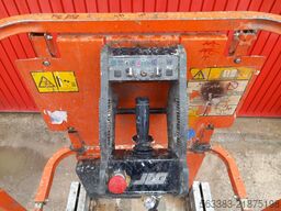 JLG 2030ES