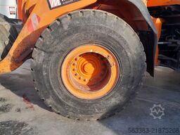 Doosan DL300
