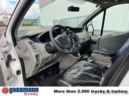 Renault Trafik 2.0 dCi115 4x2, Krankentransporter