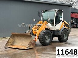 LIEBHERR L506C Schaufel/Palettengabel