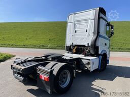 Mercedes-Benz Actros 1942