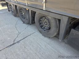 SCHMITZ CARGOBULL SCB*S3T LL,Gardine,Edscha, Lift,nur 176.22 Km!
