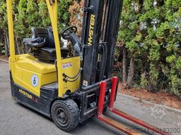 Hyster mit sehr wenig Stunden. A1.3XNT