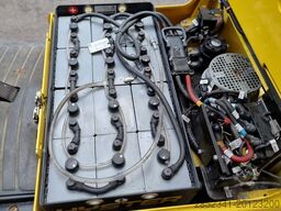 Hyster mit sehr wenig Stunden. A1.3XNT