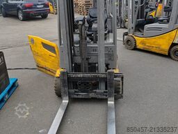 Jungheinrich EFG320 no battery  paket  2 stuck !!!!)